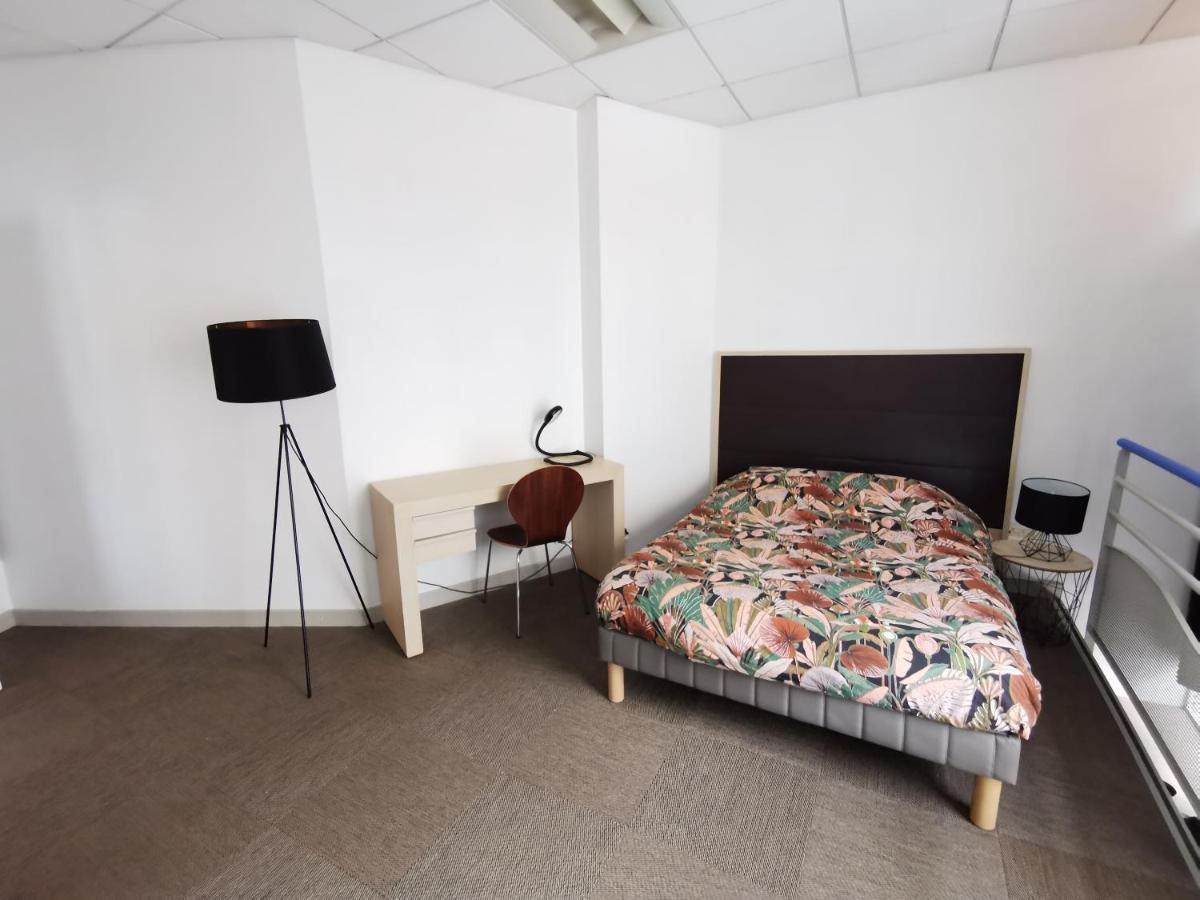 Appartement Aux pieds du Château à Tournon-sur-Rhone Extérieur photo