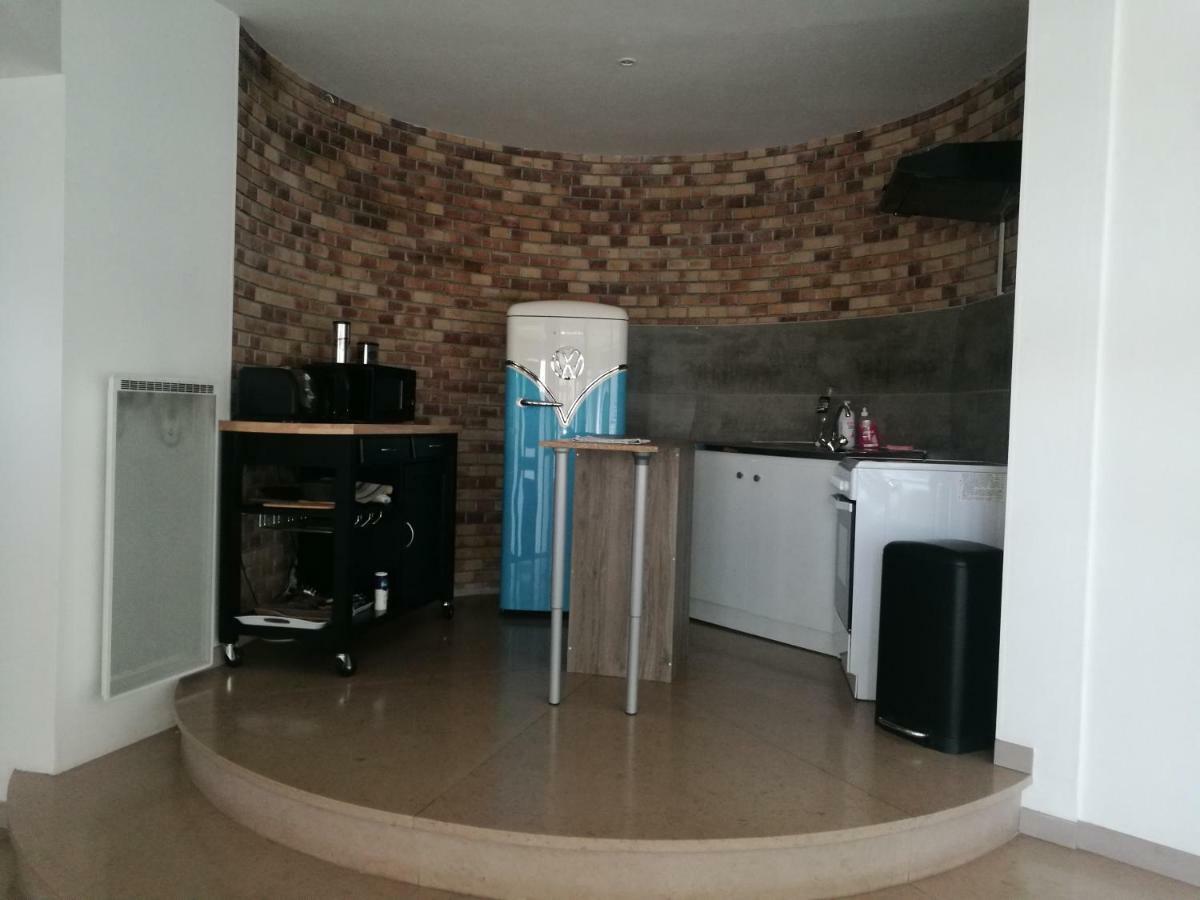 Appartement Aux pieds du Château à Tournon-sur-Rhone Extérieur photo